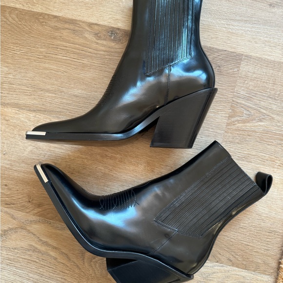 NWOT Paco Rabanne Black Chelsea Leather Boots - Picture 6 of 9